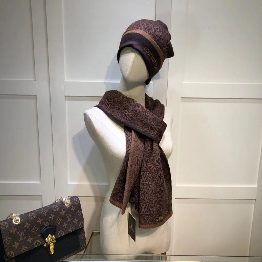 Louis Vuitton Scarf Set 1 - SECOND SOURCE