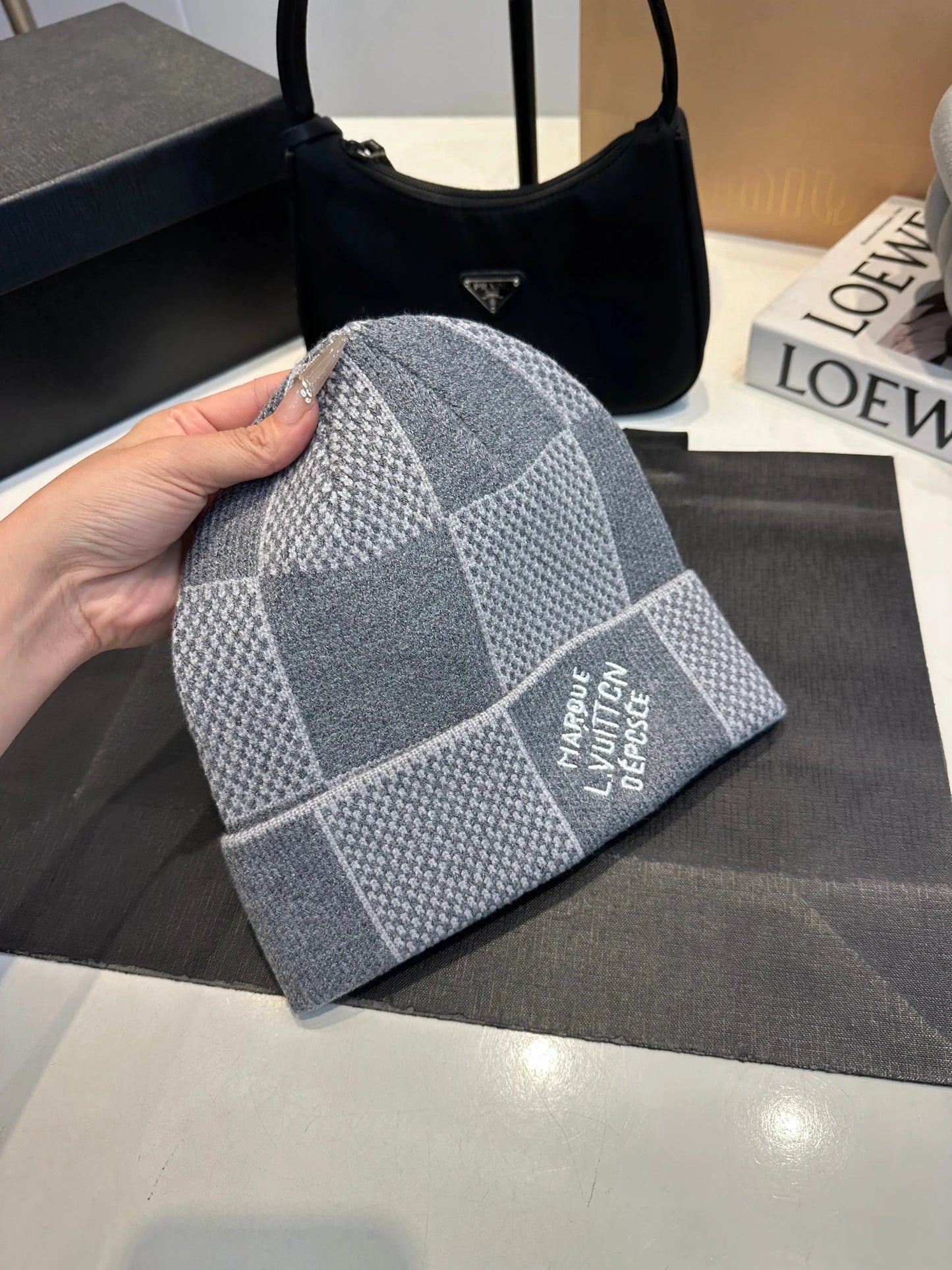 Louis Vuitton Scarf Set 2 - SECOND SOURCE