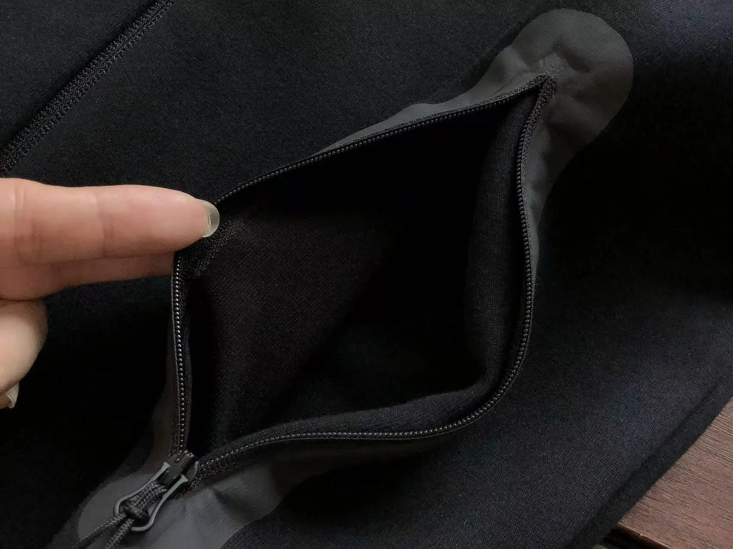 Nike Tech Fleece Black 2023 - SECOND SOURCE