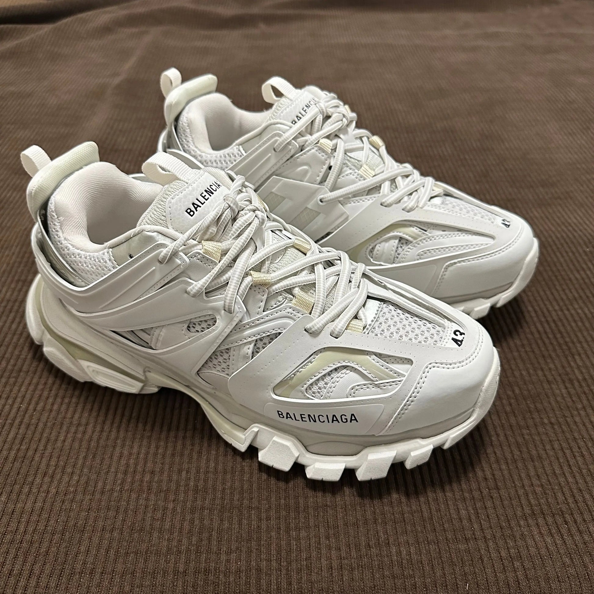 Balenciaga Tracks Cream SECOND SOURCE