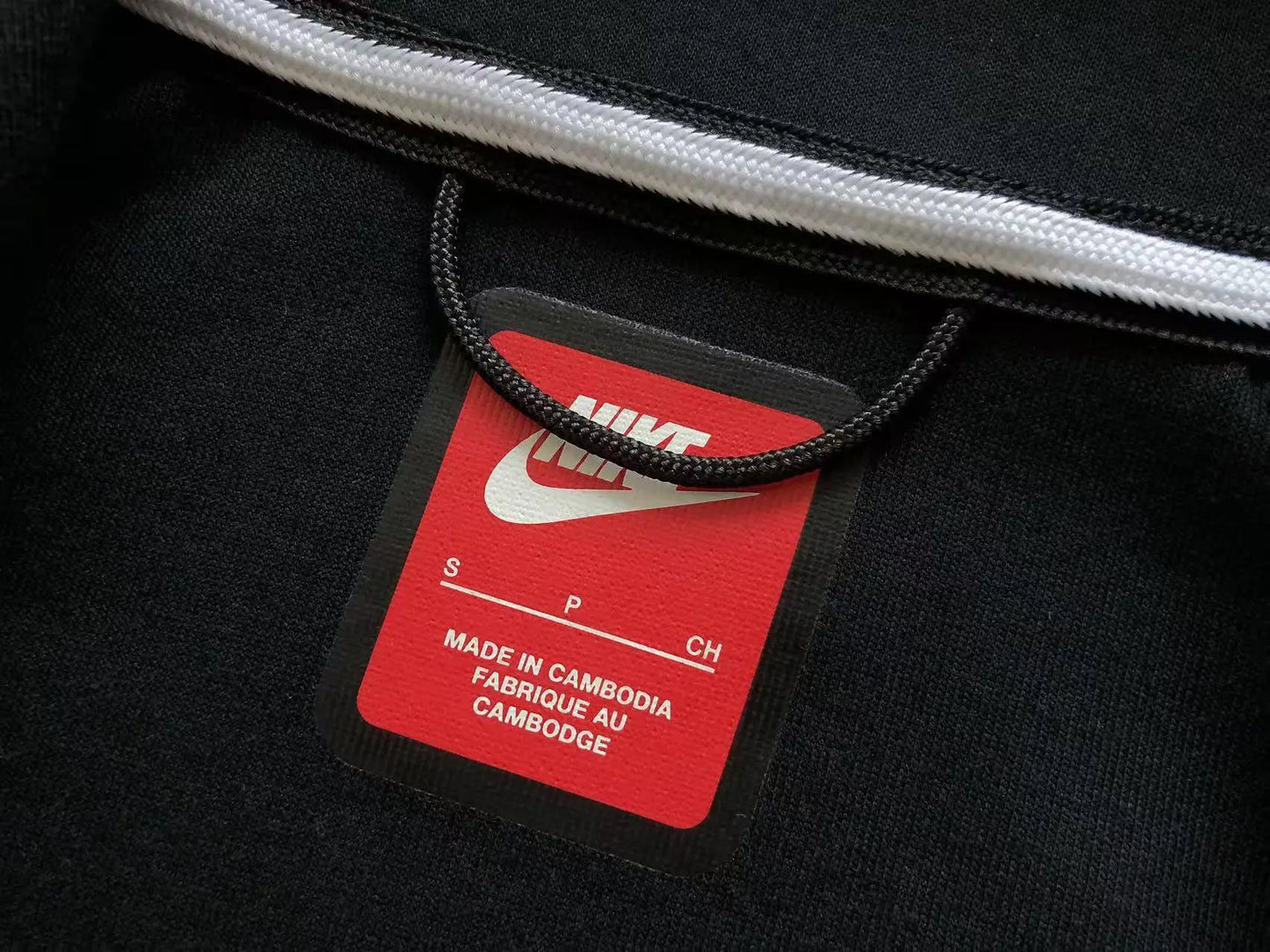 Nike Tech Fleece Black 2023 - SECOND SOURCE