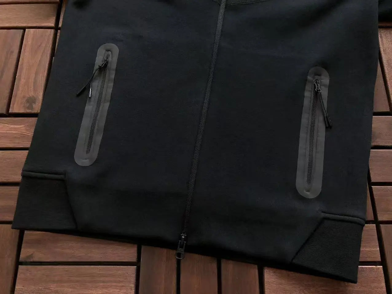 Nike Tech Fleece Black 2023 - SECOND SOURCE