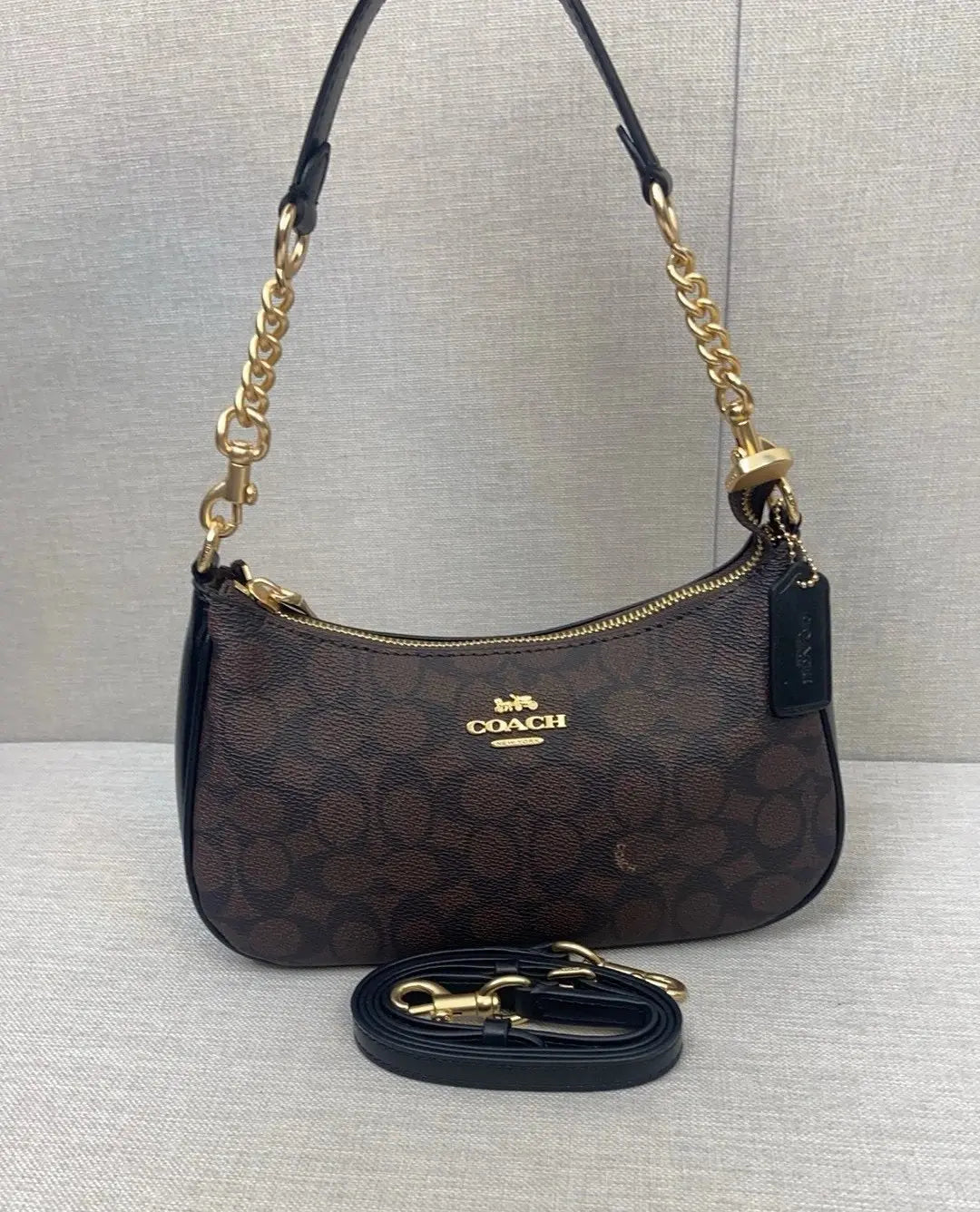 Coach Teri Shoulder Bag 2 - SECOND SOURCE
