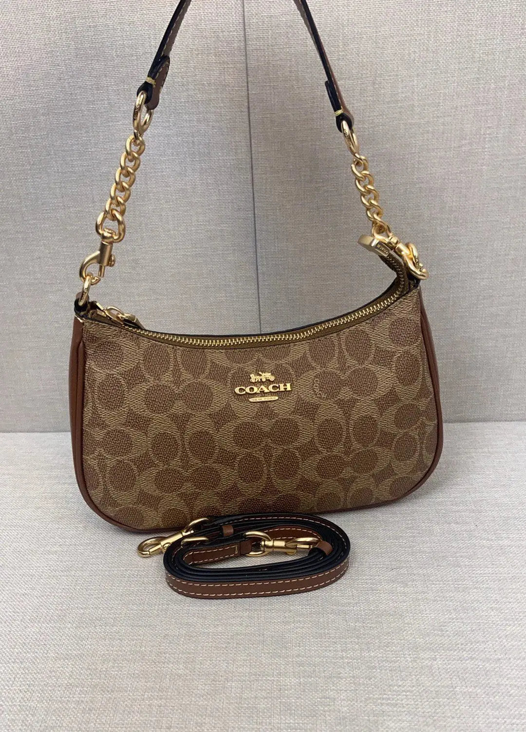 Coach Teri Shoulder Bag 2 - SECOND SOURCE