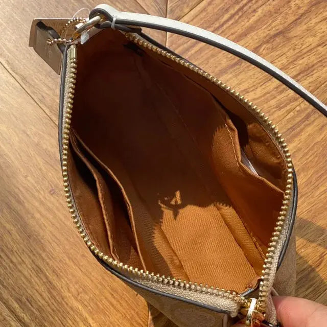 Coach Shoulder Bag - SECOND SOURCE
