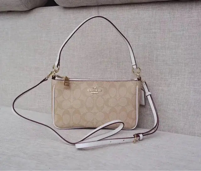 Coach Shoulder Bag Classic - SECOND SOURCE