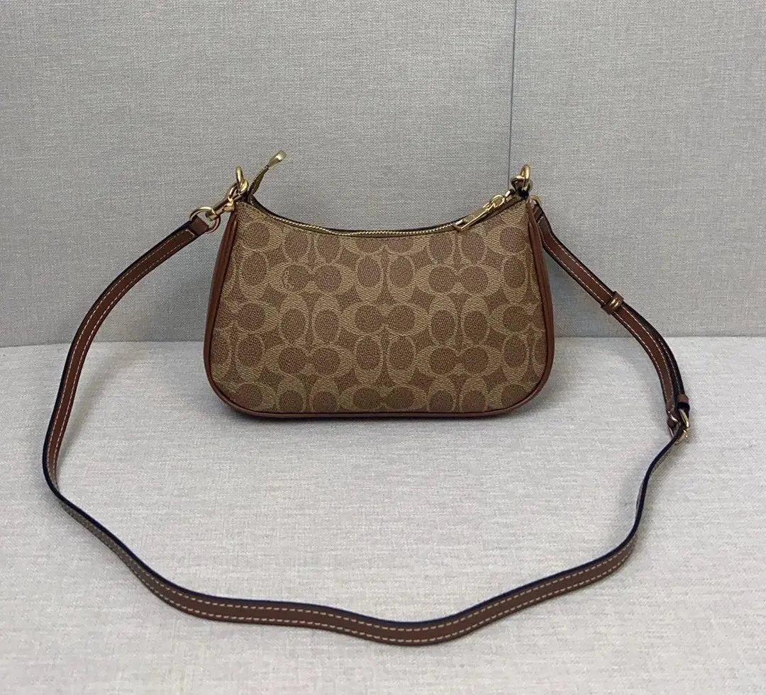 Coach Teri Shoulder Bag 2 - SECOND SOURCE